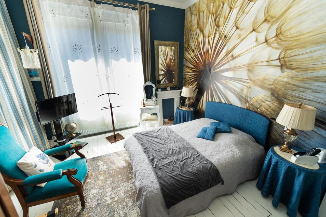 Olliergues Chambre Bounty, B&B, Cuisine Privee, Lit Queen Size, Terrasse, Parking, Garage מראה חיצוני תמונה