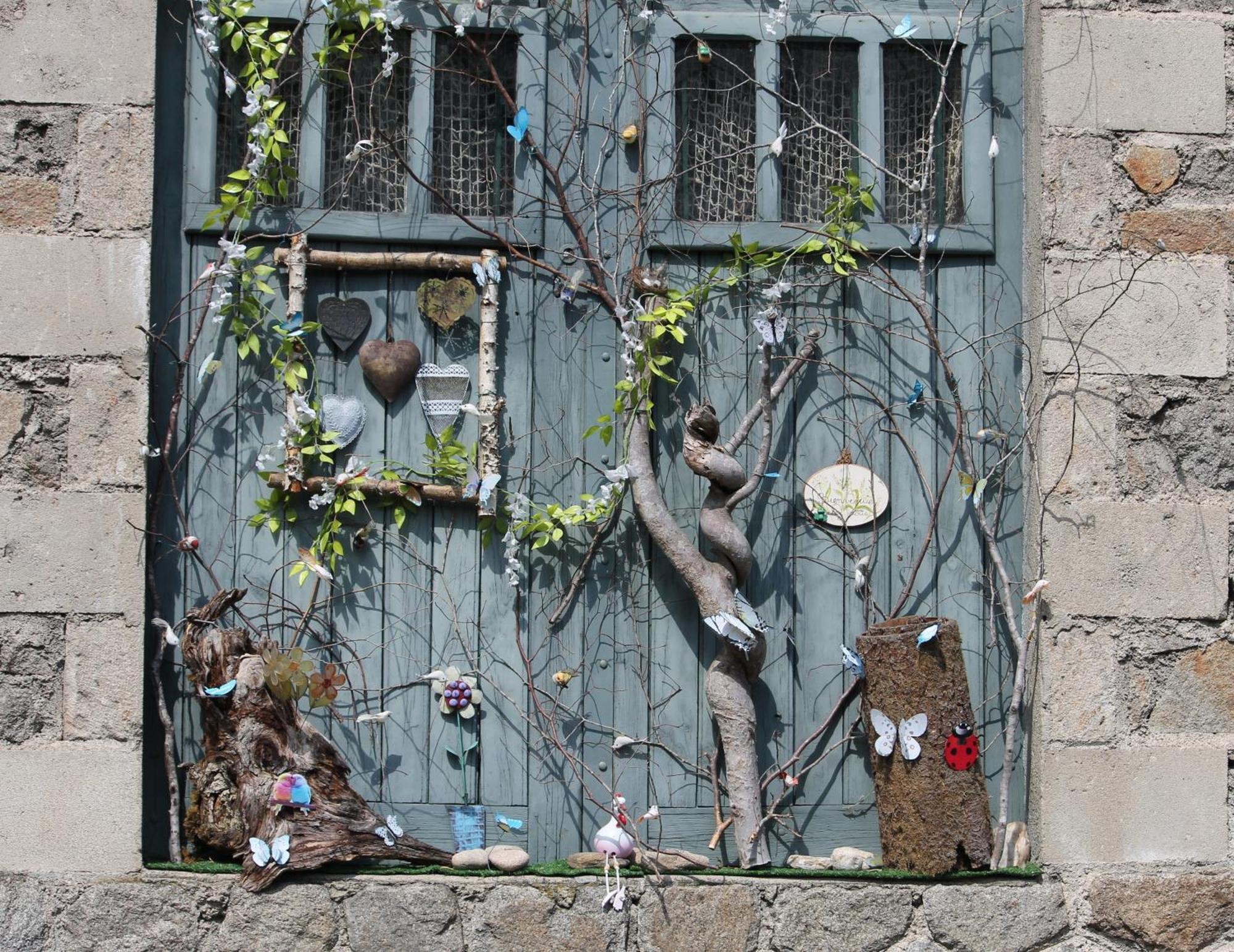 Olliergues Chambre Bounty, B&B, Cuisine Privee, Lit Queen Size, Terrasse, Parking, Garage מראה חיצוני תמונה