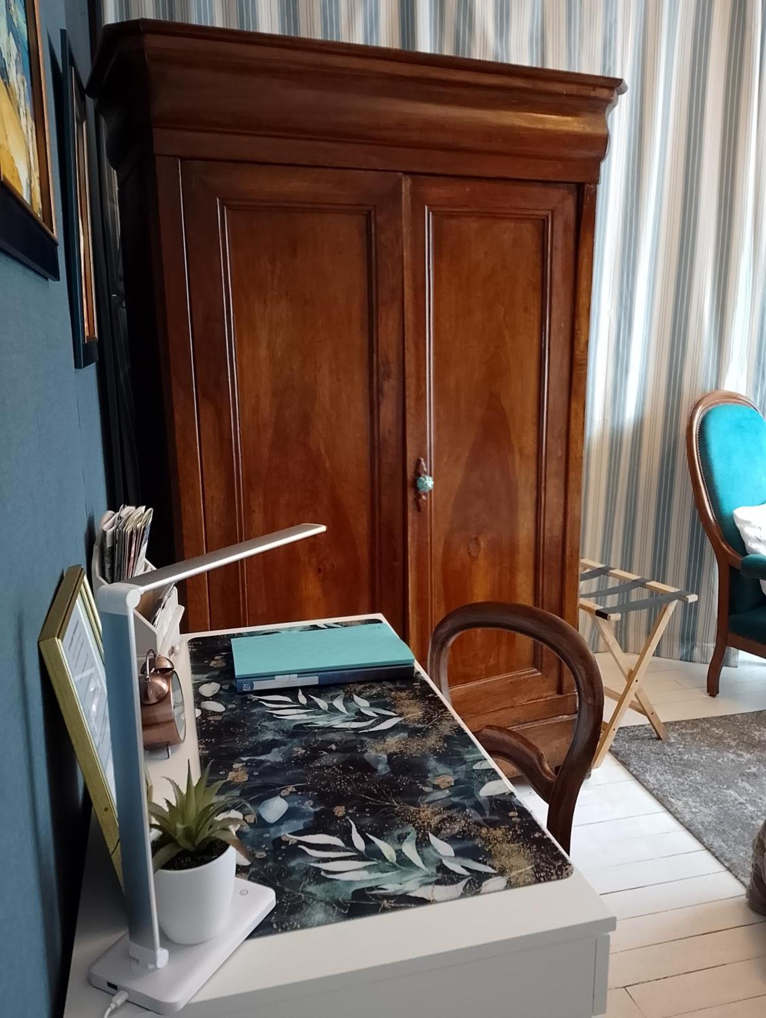 Olliergues Chambre Bounty, B&B, Cuisine Privee, Lit Queen Size, Terrasse, Parking, Garage מראה חיצוני תמונה